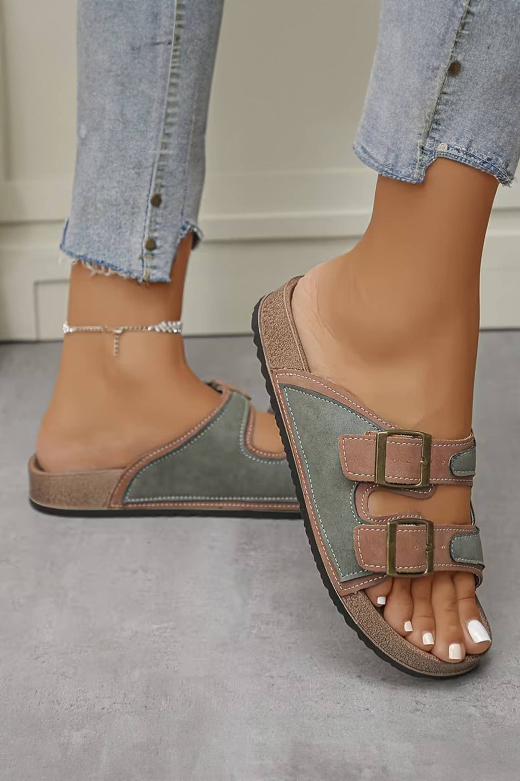 LDC Embroidered Trim Retro Buckle Faux Suede Slippers