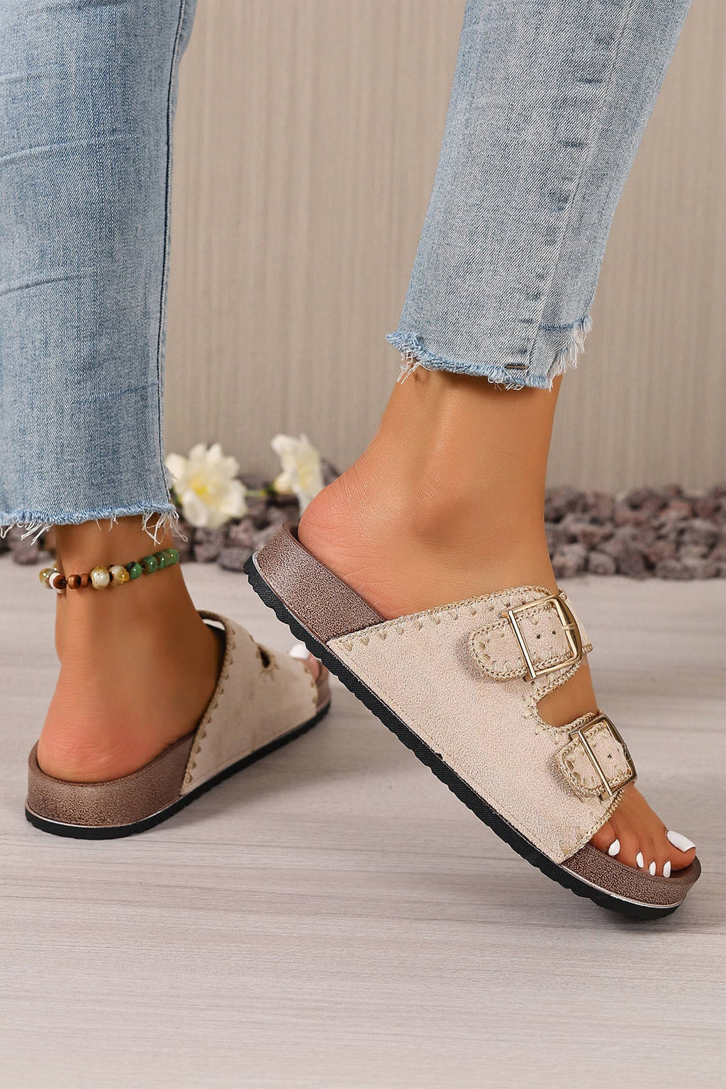 LDC Embroidered Trim Retro Buckle Faux Suede Slippers