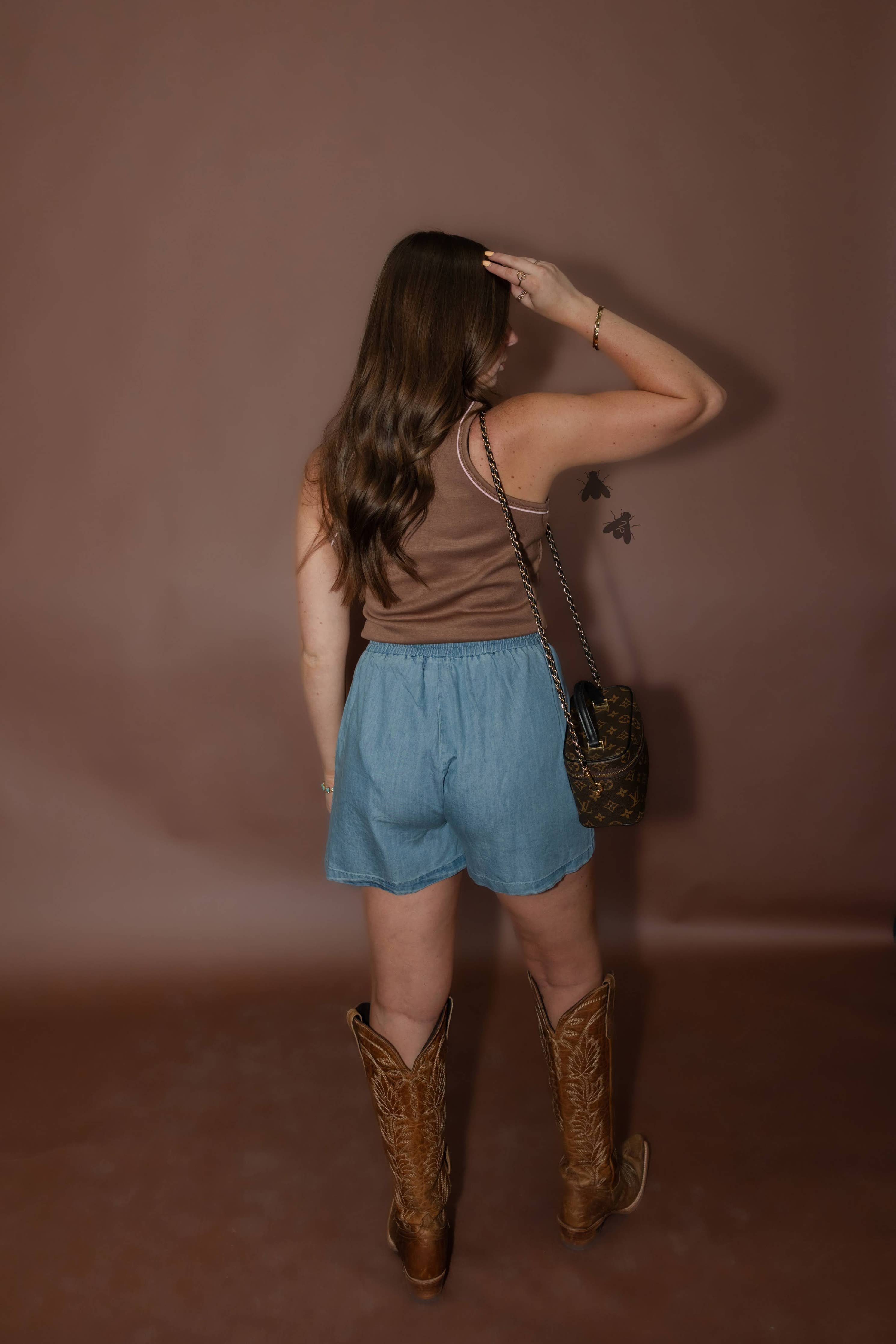 THE ESSENTIALS TANK *MOCHA