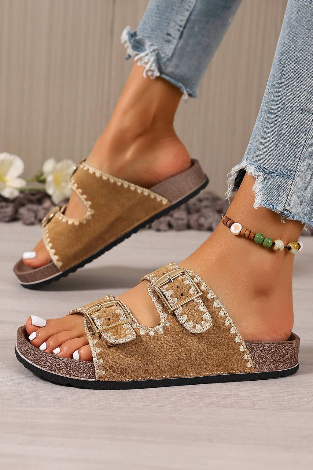 LDC Embroidered Trim Retro Buckle Faux Suede Slippers